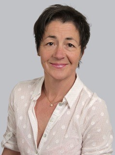 Anita Holzer